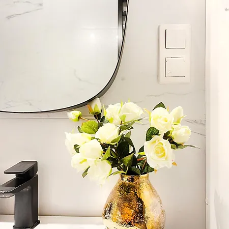 Charming For 4 Guests In Jewish District Appartamento