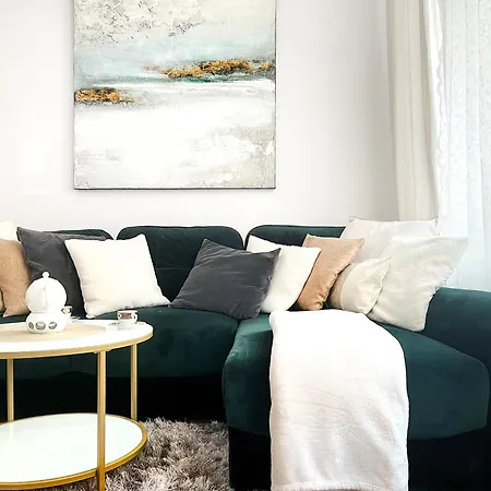 Charming For 4 Guests In Jewish District