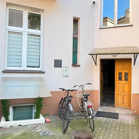 Apartment Charming For 4 Guests In Jewish District