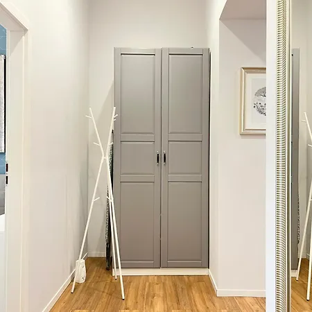 Charming For 4 Guests In Jewish District *