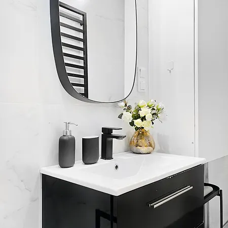Charming For 4 Guests In Jewish District